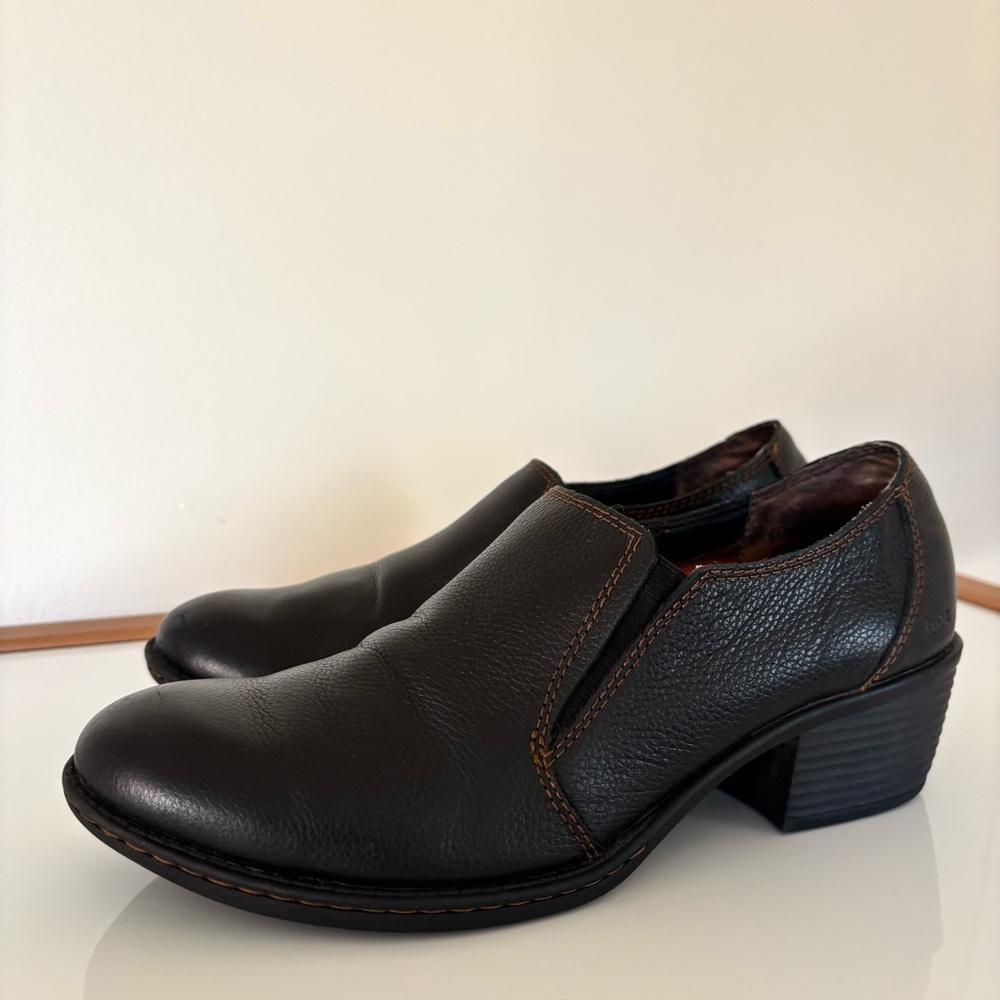 B.O.C Born Concepts Women’s Clog Booties Size 9 Black Leather Block Heel Slip On - Picture 3 of 16